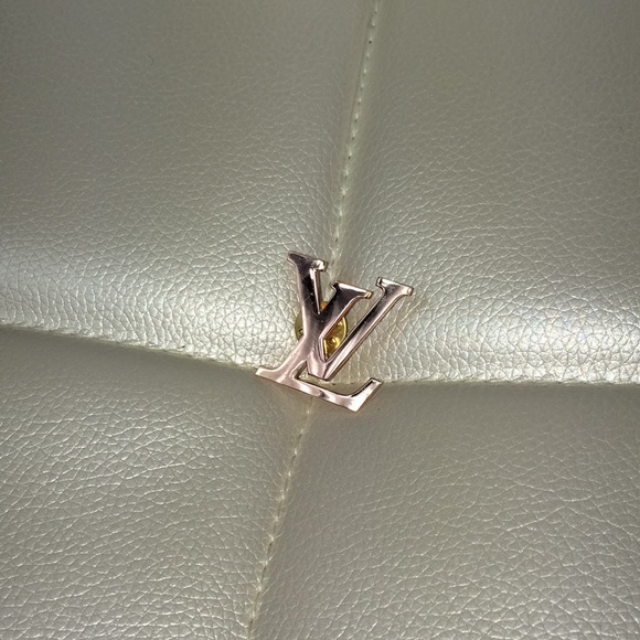 Louis Vuitton rose gold pin counter staff - - Picture 3 of 6